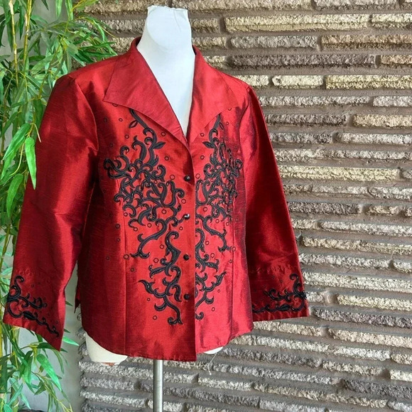 SilkLand Red  Silk Blend Black Embroidered Formal Jacket Size 1X - Picture 6 of 8